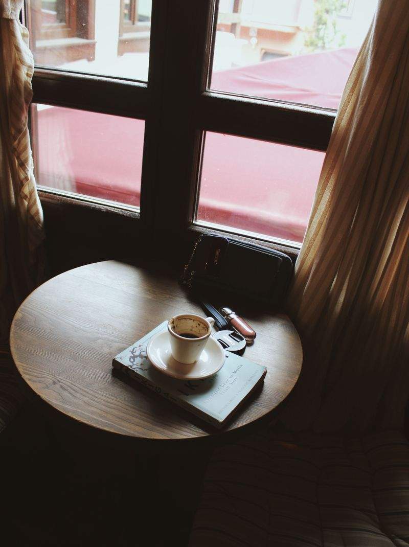 Buchcafé Seitenklang 2